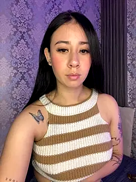 Snapshot of Zoee_t chatting on 11-03-25, 03:41 Zoee t online show from 11-03-25, 03:41