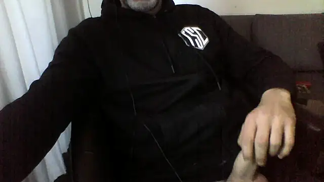 Snapshot of Avamereandmikel chatting on 01-04-25, 02:56 Avamereandmikel online show from 01-04-25, 02:56