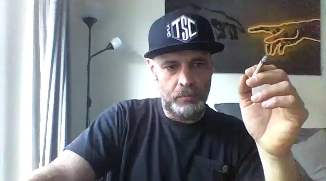 Snapshot of Avamereandmikel chatting on 02-26-25, 04:24 Avamereandmikel online show from 02-26-25, 04:24