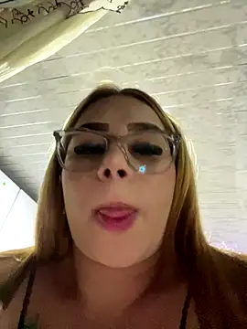 Snapshot of Dulce_smith_1 chatting on 11-02-25, 04:37 Dulce smith 1 online show from 11-02-25, 04:37