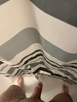 Snapshot of Loco42- chatting on 12-22-25, 05:54 Loco42- online show from 12-22-25, 05:54