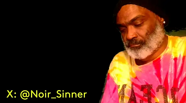 Snapshot of sinnernoir chatting on 02-08-25, 06:12 sinnernoir online show from 02-08-25, 06:12