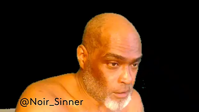 Snapshot of sinnernoir chatting on 02-12-26, 03:29 sinnernoir online show from 02-12-26, 03:29