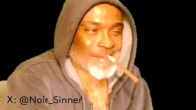 Snapshot of sinnernoir chatting on 02-13-26, 03:35 sinnernoir online show from 02-13-26, 03:35