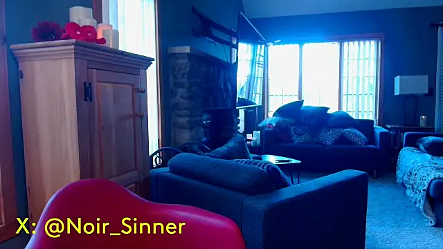 Snapshot of sinnernoir chatting on 03-14-26, 06:13 sinnernoir online show from 03-14-26, 06:13