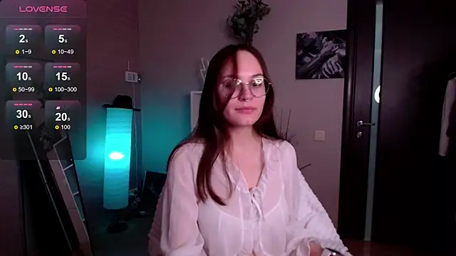 Lilly Soulmate online show from 12-27-24, 01:53