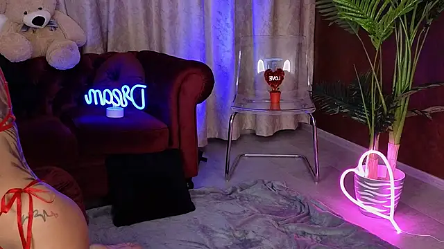 GoldenAmber online show from 02-14-25, 04:47