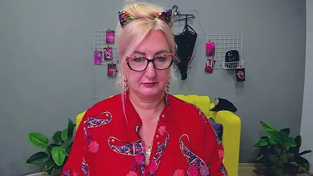 ChristyBrooks online show from 01-25-25, 03:20