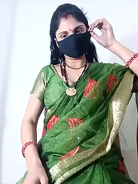 Snapshot of Cute-Aadhvita chatting on 02-08-25, 06:44 Cute-Aadhvita online show from 02-08-25, 06:44