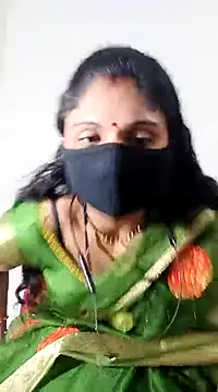 Snapshot of Cute-Aadhvita chatting on 02-09-25, 09:05 Cute-Aadhvita online show from 02-09-25, 09:05