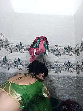 Snapshot of Cute-Aadhvita chatting on 02-15-25, 07:38 Cute-Aadhvita online show from 02-15-25, 07:38