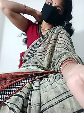 Snapshot of Cute-Aadhvita chatting on 02-28-25, 11:47 Cute-Aadhvita online show from 02-28-25, 11:47