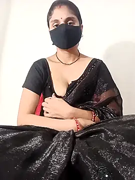 Snapshot of Cute-Aadhvita chatting on 03-12-25, 10:26 Cute-Aadhvita online show from 03-12-25, 10:26