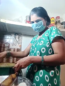 Snapshot of Cute-Aadhvita chatting on 03-19-25, 04:57 Cute-Aadhvita online show from 03-19-25, 04:57