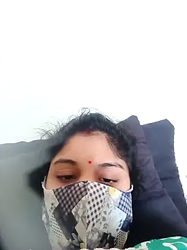 Snapshot of Cute-Aadhvita chatting on 09-15-25, 01:16 Cute-Aadhvita online show from 09-15-25, 01:16