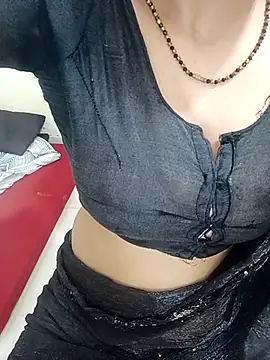 Snapshot of Cute-Aadhvita chatting on 09-17-25, 03:24 Cute-Aadhvita online show from 09-17-25, 03:24