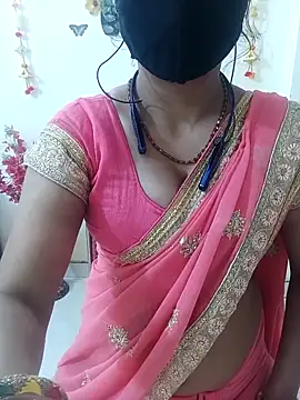 Snapshot of Cute-Aadhvita chatting on 10-18-25, 10:05 Cute-Aadhvita online show from 10-18-25, 10:05