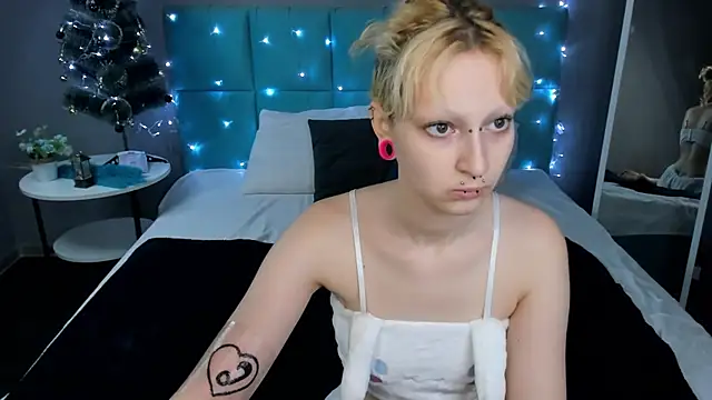 Lexy-Woorhez online show from 01-20-25, 09:24