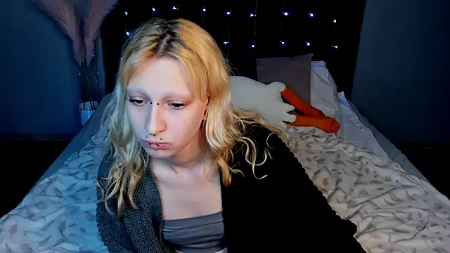 Lexy-Woorhez online show from 02-04-25, 01:59