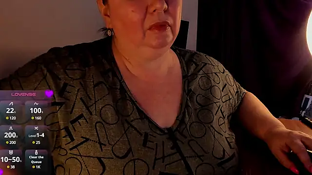 SexxyDreams1 online show from 03-05-25, 06:23