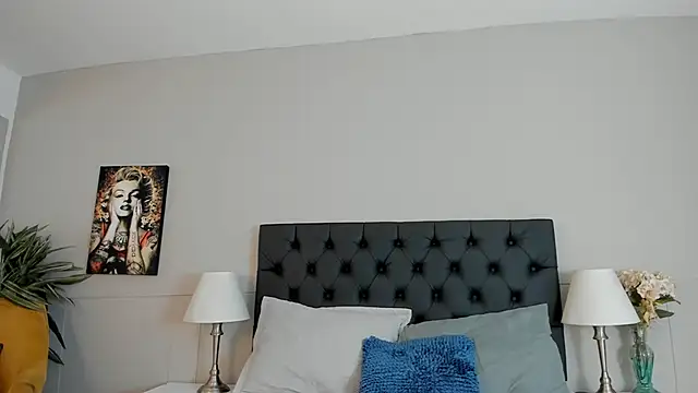 Snapshot of Robin_Rief chatting on 10-02-25, 03:35 Robin Rief online show from 10-02-25, 03:35