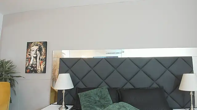 Robin Rief online show from 11-11-25, 03:50