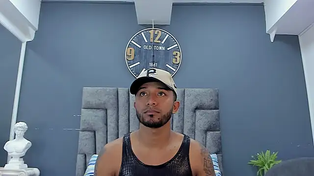 Robin Rief online show from 04-21-26, 07:28