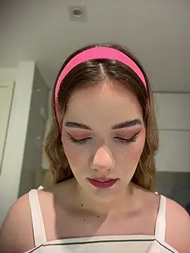 NicoleCut online show from 07-05-26, 09:38
