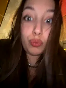 VelvetVixenI online show from 11-17-25, 04:57