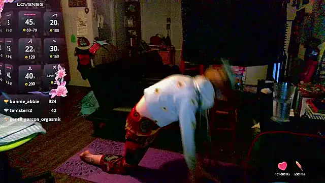  hellostormy  online show from 02-15-25, 04:25