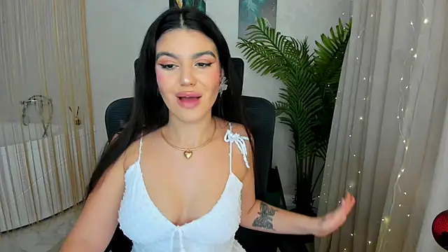 AlluringAriel online show from 03-01-25, 07:26