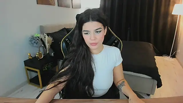 AlluringAriel online show from 10-01-25, 08:04