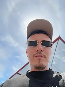 Snapshot of adam-rivera chatting on 07-16-26, 04:13 adam-rivera online show from 07-16-26, 04:13