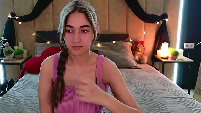 Teresa Stane online show from 03-04-25, 04:49