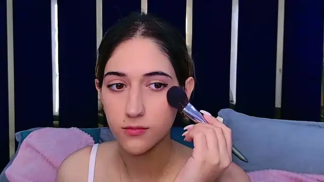 Teresa Stane online show from 10-17-25, 05:32