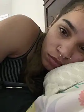 Snapshot of 1prettygem chatting on 01-08-25, 05:48 1prettygem online show from 01-08-25, 05:48