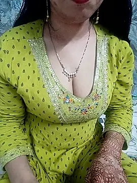 Snapshot of Haniya-143 chatting on 06-07-26, 12:59 Haniya-143 online show from 06-07-26, 12:59