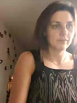 Snapshot of Magic__smile chatting on 12-20-24, 12:27 Magic smile online show from 12-20-24, 12:27