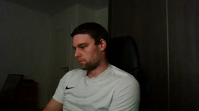 Snapshot of The_big_viking_ chatting on 12-28-24, 09:08 The big viking online show from 12-28-24, 09:08