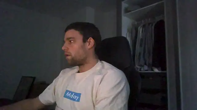 Snapshot of The_big_viking_ chatting on 01-10-25, 12:36 The big viking online show from 01-10-25, 12:36