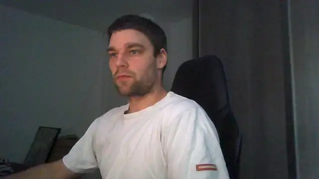 Snapshot of The_big_viking_ chatting on 01-11-25, 11:45 The big viking online show from 01-11-25, 11:45