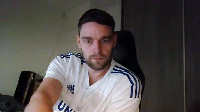 Snapshot of The_big_viking_ chatting on 02-05-25, 06:59 The big viking online show from 02-05-25, 06:59