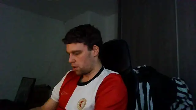 Snapshot of The_big_viking_ chatting on 03-08-25, 01:03 The big viking online show from 03-08-25, 01:03