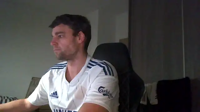 Snapshot of The_big_viking_ chatting on 03-12-25, 09:56 The big viking online show from 03-12-25, 09:56