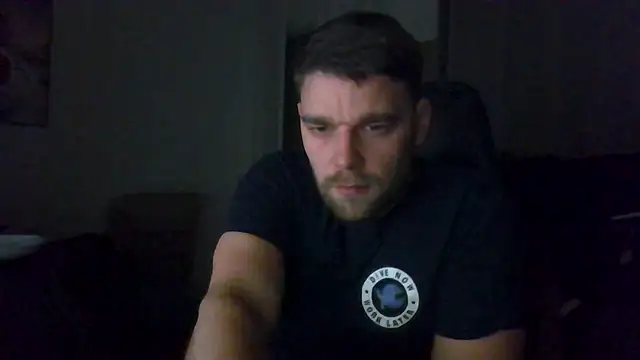 Snapshot of The_big_viking_ chatting on 10-17-25, 11:07 The big viking online show from 10-17-25, 11:07