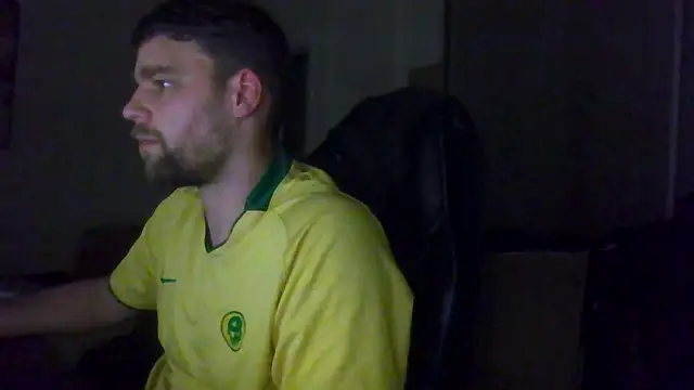 Snapshot of The_big_viking_ chatting on 10-21-25, 09:37 The big viking online show from 10-21-25, 09:37