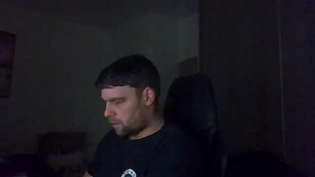 Snapshot of The_big_viking_ chatting on 12-21-25, 09:44 The big viking online show from 12-21-25, 09:44