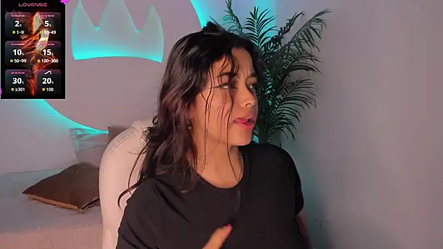 Ariana Pierce online show from 10-16-25, 11:33