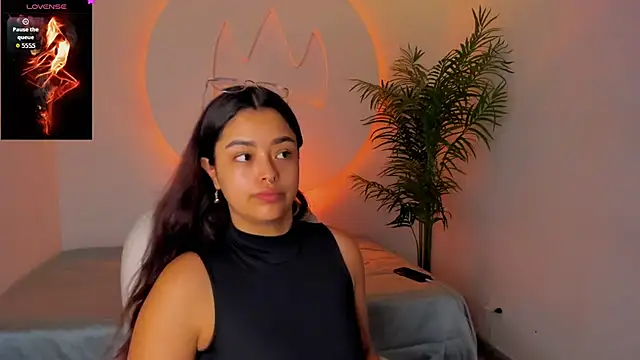 Ariana Pierce online show from 12-04-25, 12:25