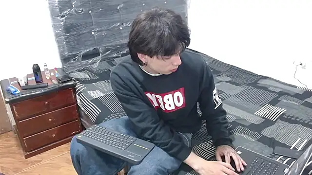 pervertsteens3 online show from 11-06-25, 07:04